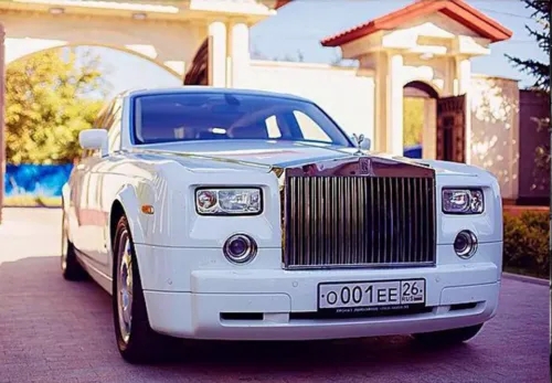 ROLLS-ROYCE